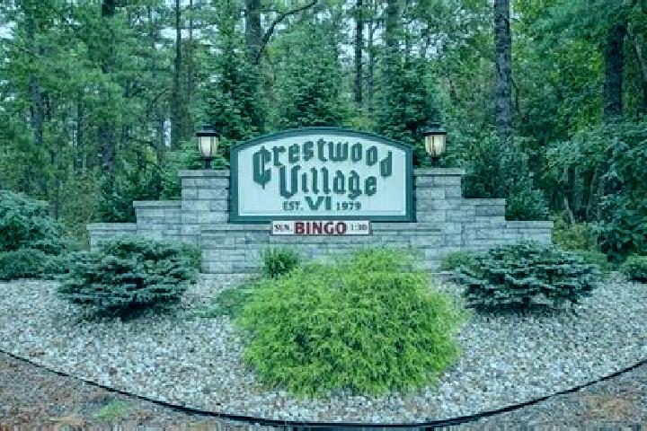 escort Crestwood Village