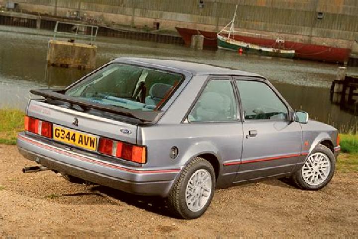 escort Cristesti