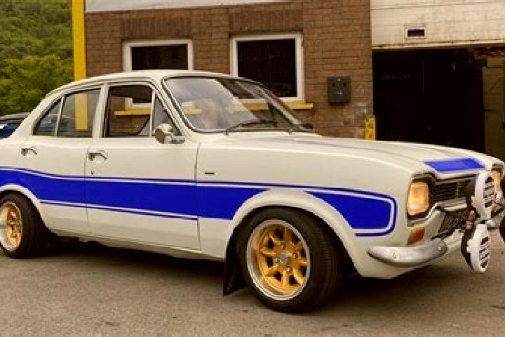 escort Crovu