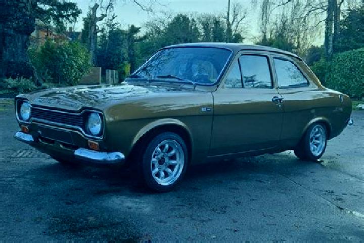 escort Cruseilles