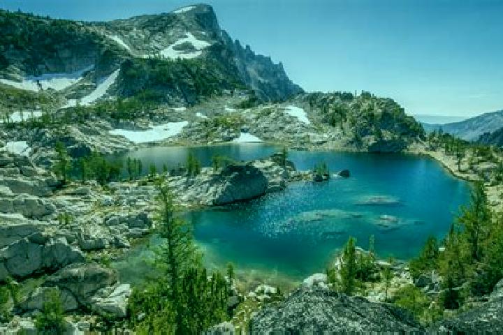 escort Crystal Lakes