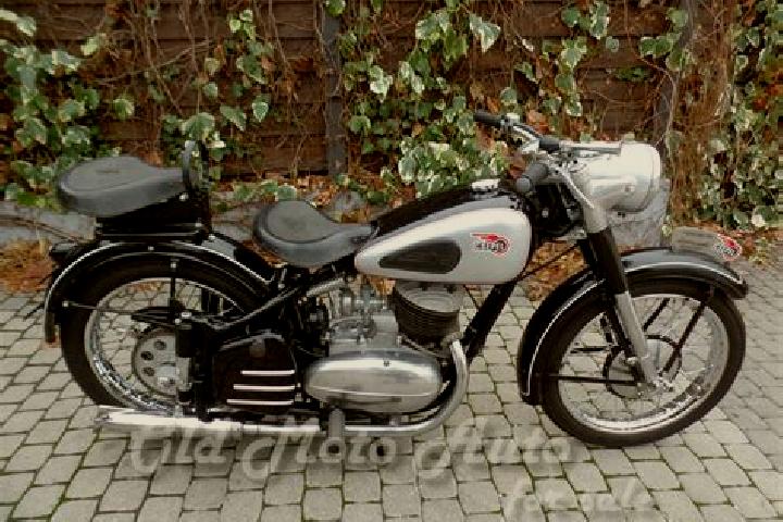escort Csepel-Haros