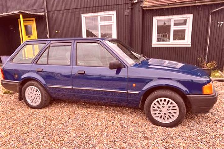 escort Ct 0004