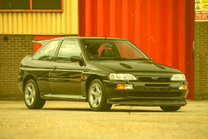 escort Cullompton