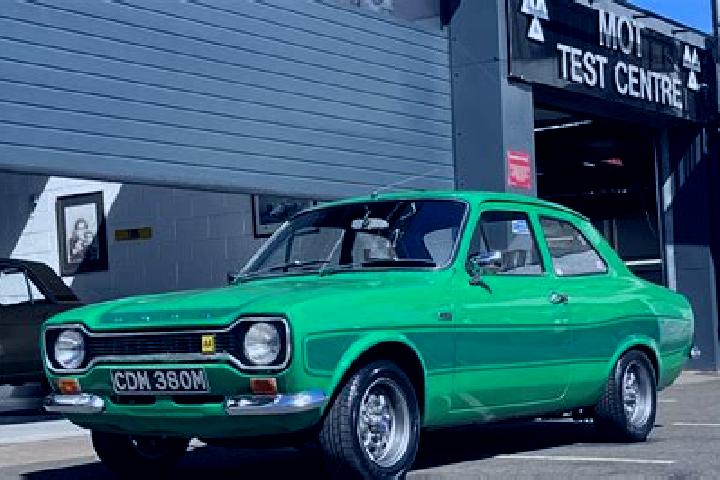 escort Currie Barracks