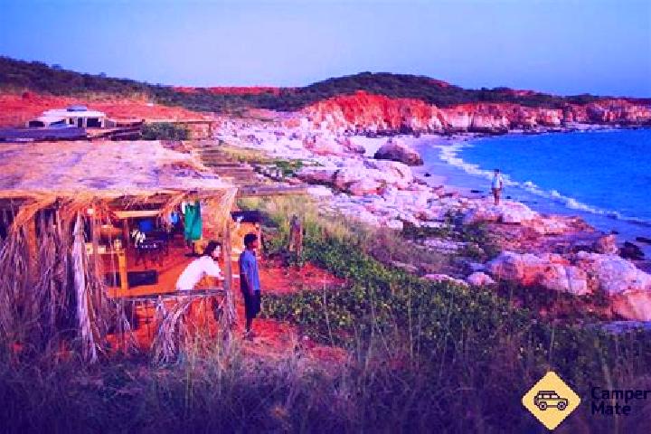 escort Dampier Peninsula
