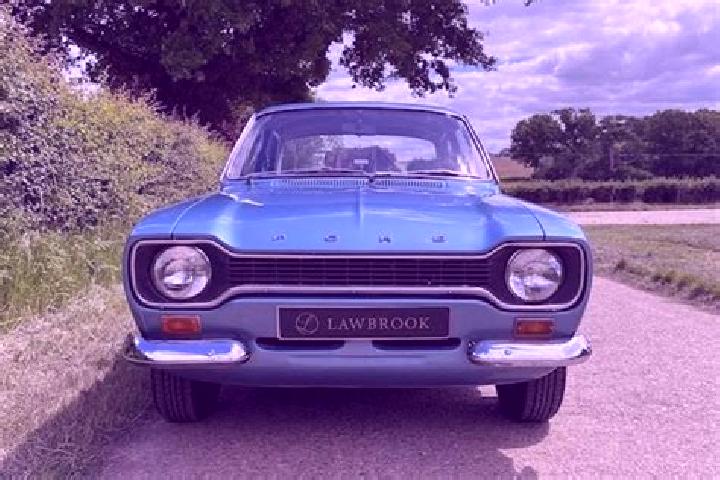 escort Darfield
