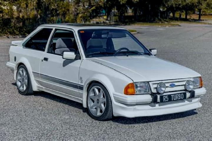 escort Daux