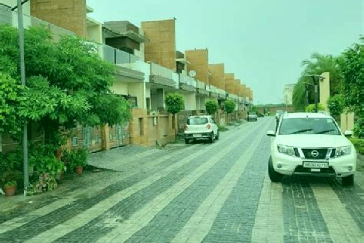 escort Dayal Bagh