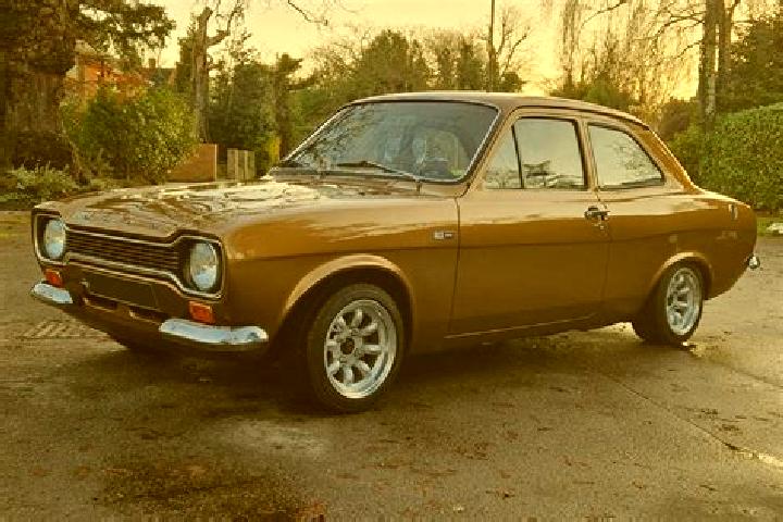 escort Deining