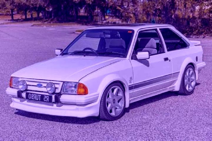 escort Diatenyoa
