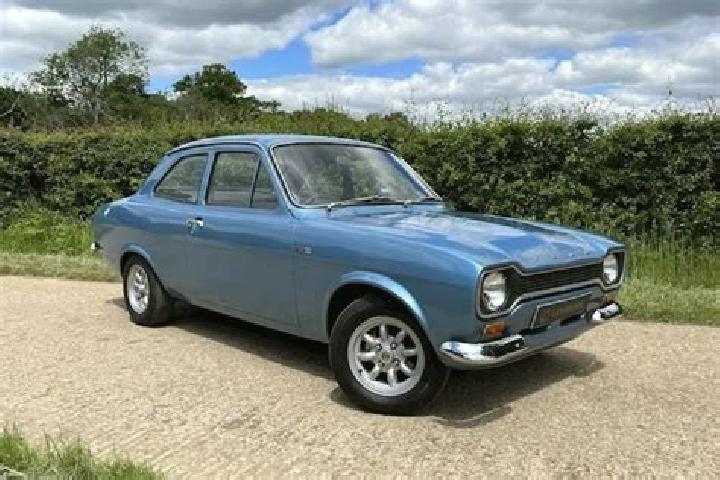 escort Dighton