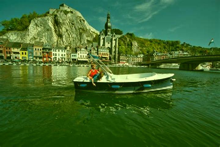escort Dinant