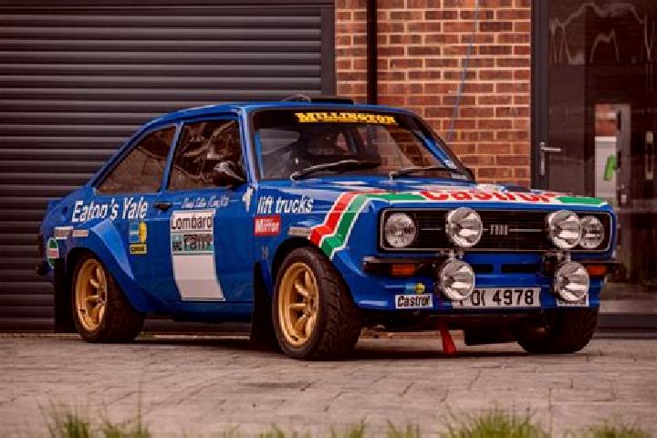 escort Dombas