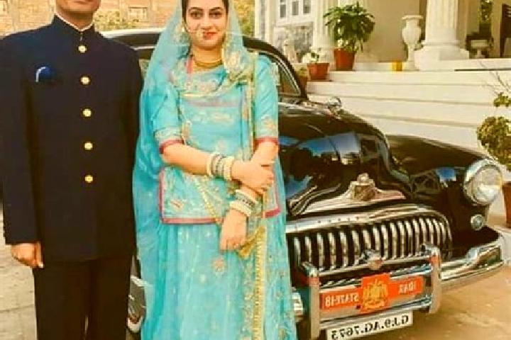 escort Dowlat Shah