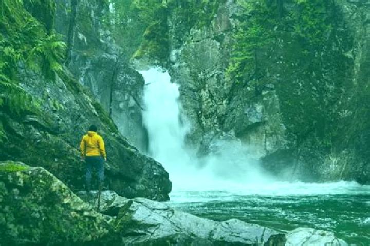 escort Duncan Falls