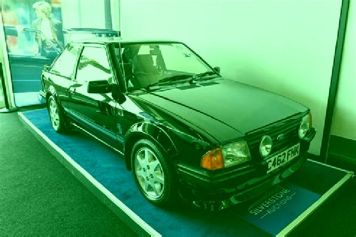 escort Earlswood