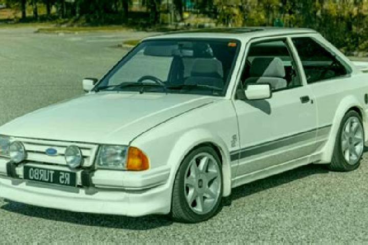 escort Earlville