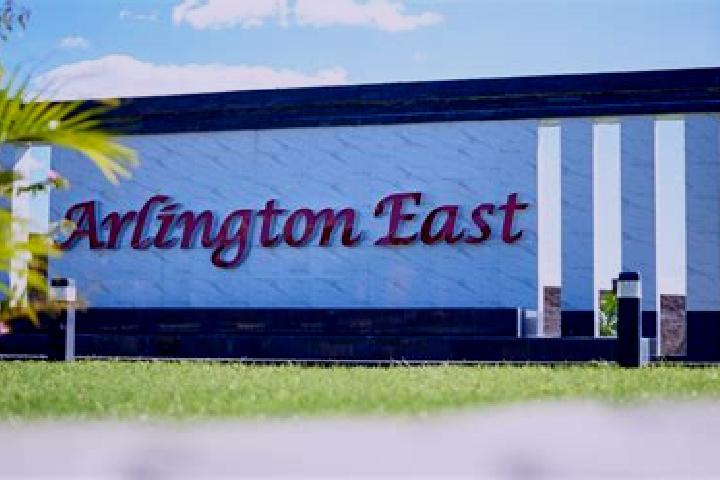 escort East Arlington