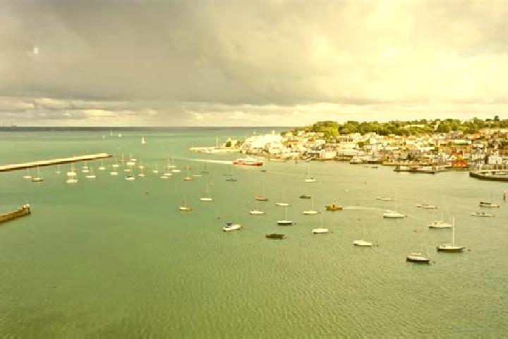escort East Cowes