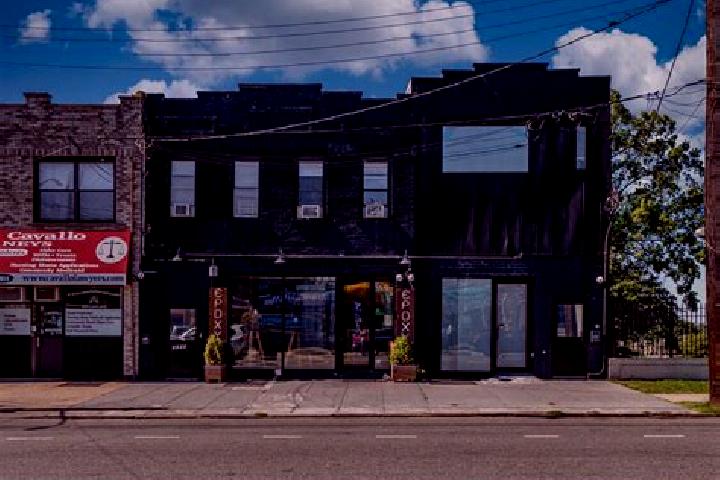escort East Tremont