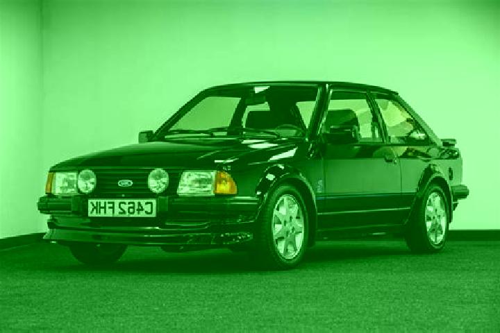 escort Eastry