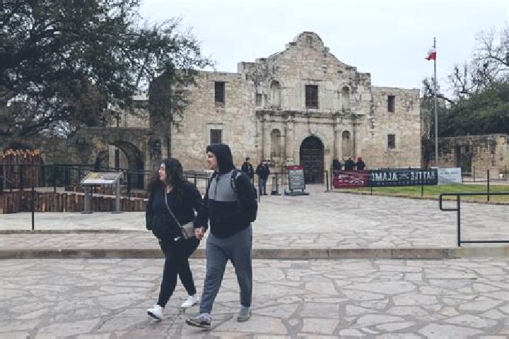 escort El Alamo