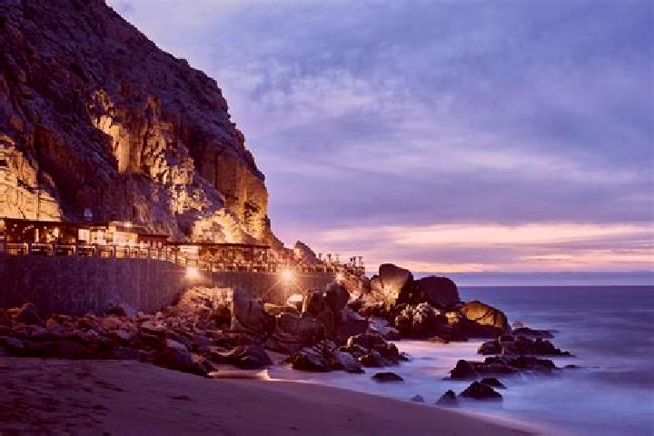 escort El Farallon