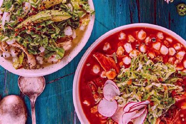escort El Pozole