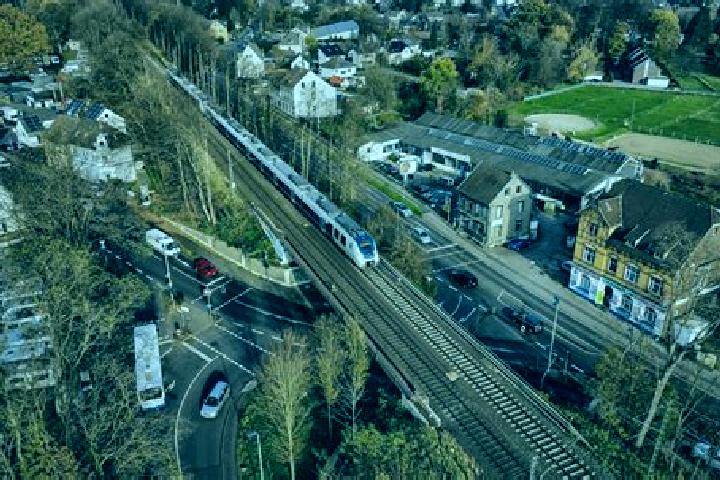 escort Erlenbach / links des Dorfbachs unterhalb Bahnlinie