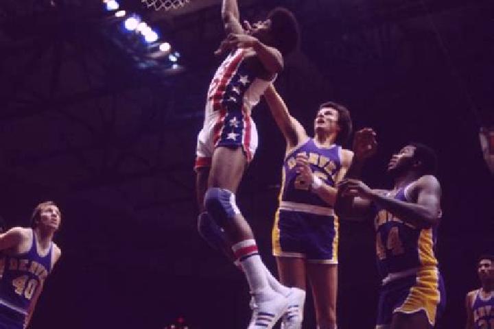 escort Erving