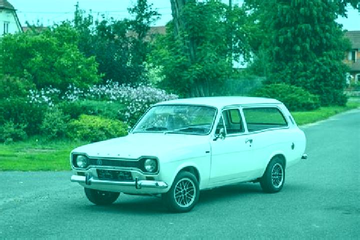 escort Etinan
