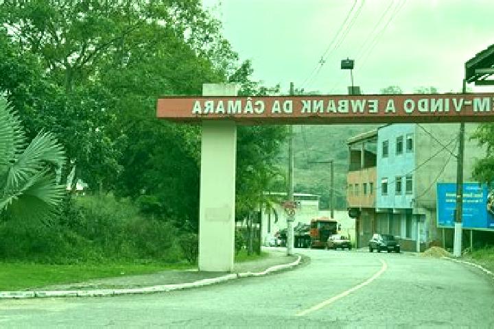 escort Ewbank da Camara