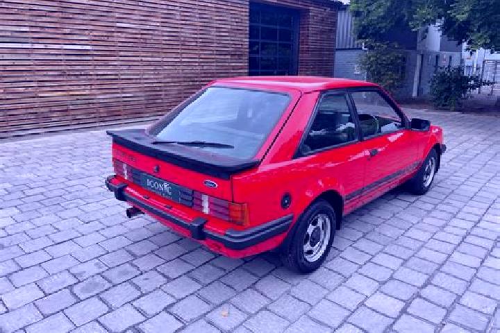 escort Fena
