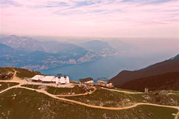 escort Ferrara di Monte Baldo
