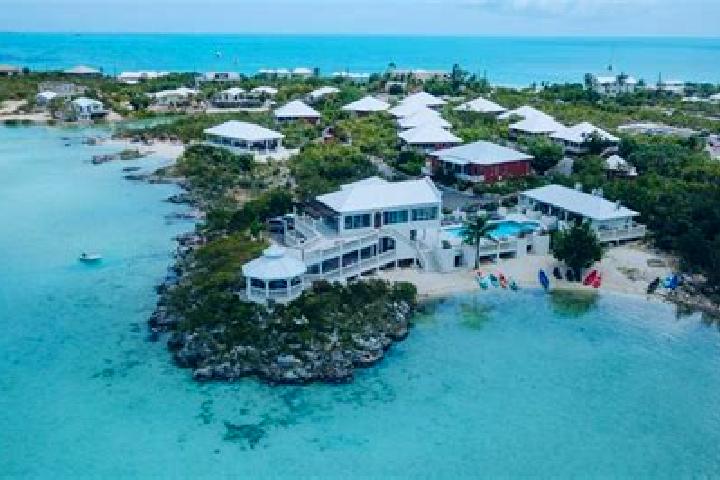 escort Five Cays Settlement