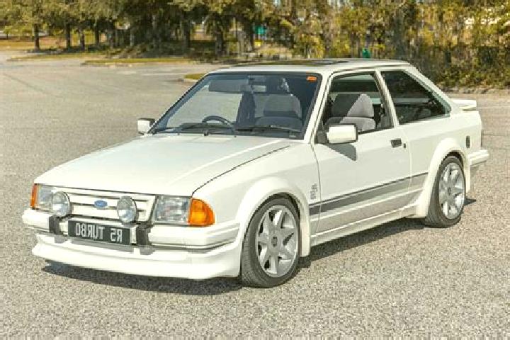 escort Flesselles