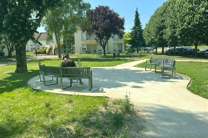 escort Fontaine-les-Gres