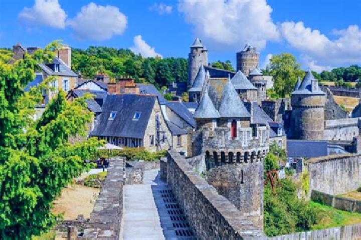 escort Fougeres