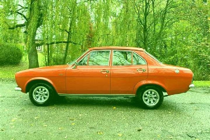 escort Four