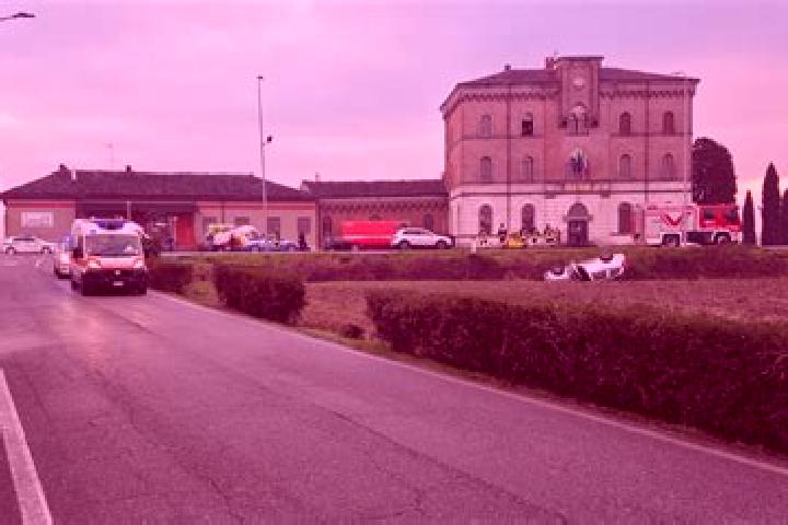 escort Gadesco-Pieve Delmona
