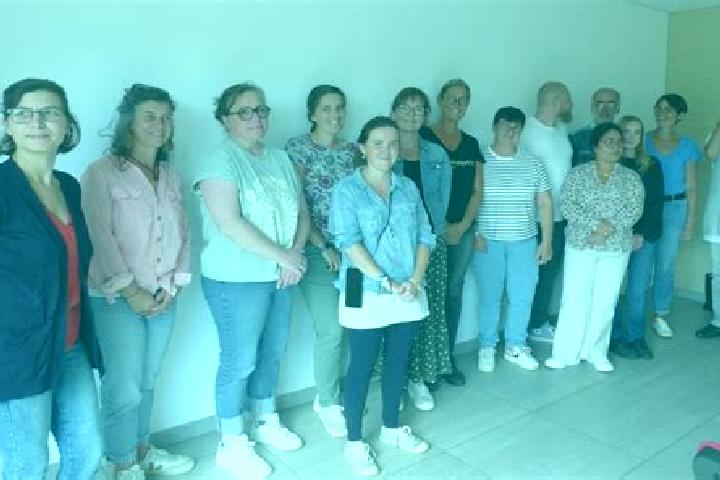 escort Gesnes-le-Gandelin