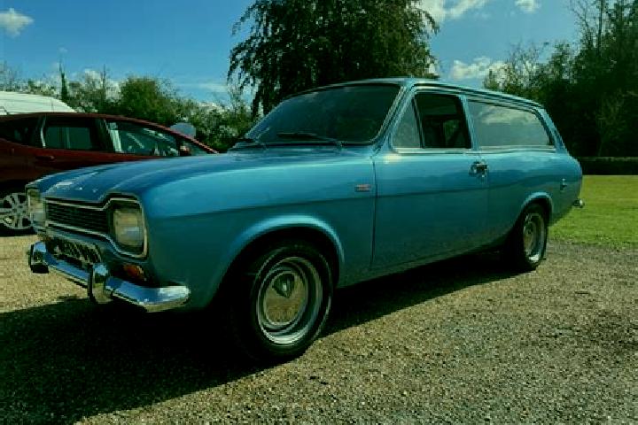 escort Girard Estate