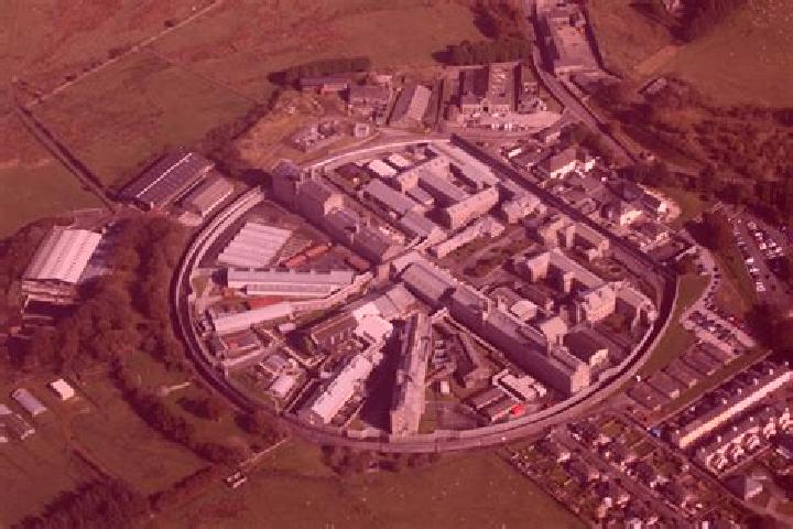 escort Glenochil Village