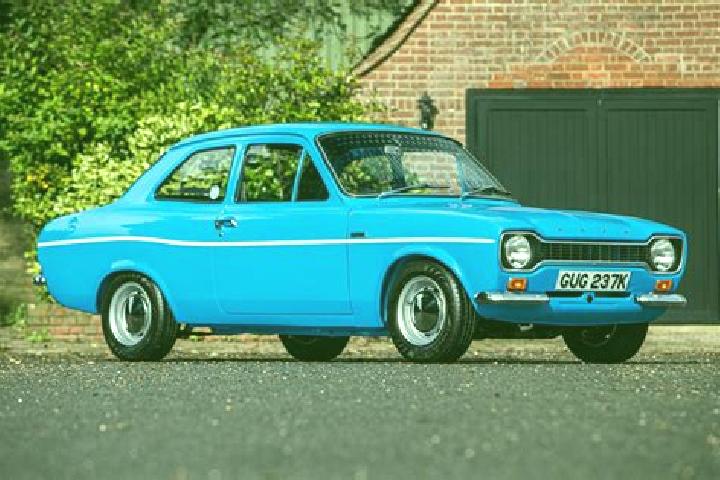 escort Glooston