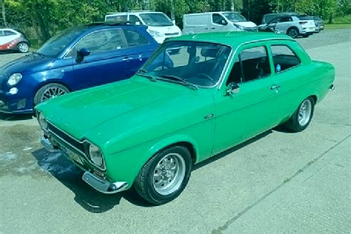 escort Gossops Green