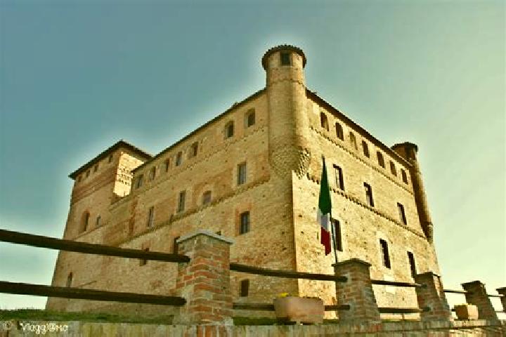 escort Grinzane Cavour