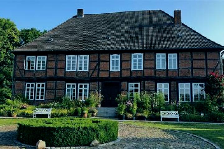 escort Gross Wuestenfelde