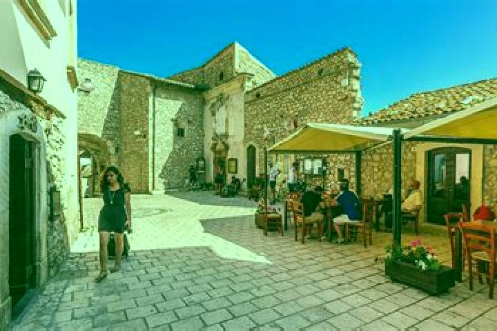 escort Grotte Santo Stefano