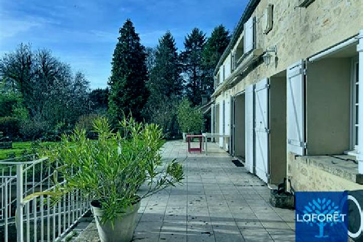 escort Guigneville-sur-Essonne